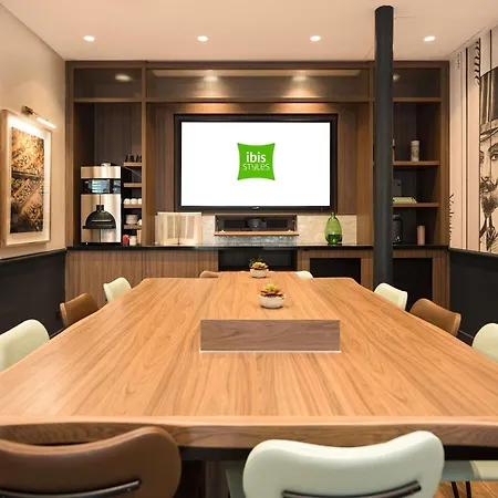 Hotel Ibis Styles Gare De Lyon Bastille 3*
