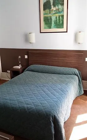 Hotel Ibis Styles Gare De Lyon Bastille 3*