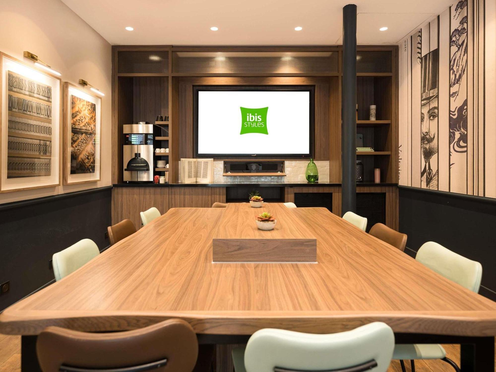 Hotel Ibis Styles Gare De Lyon Bastille 3*