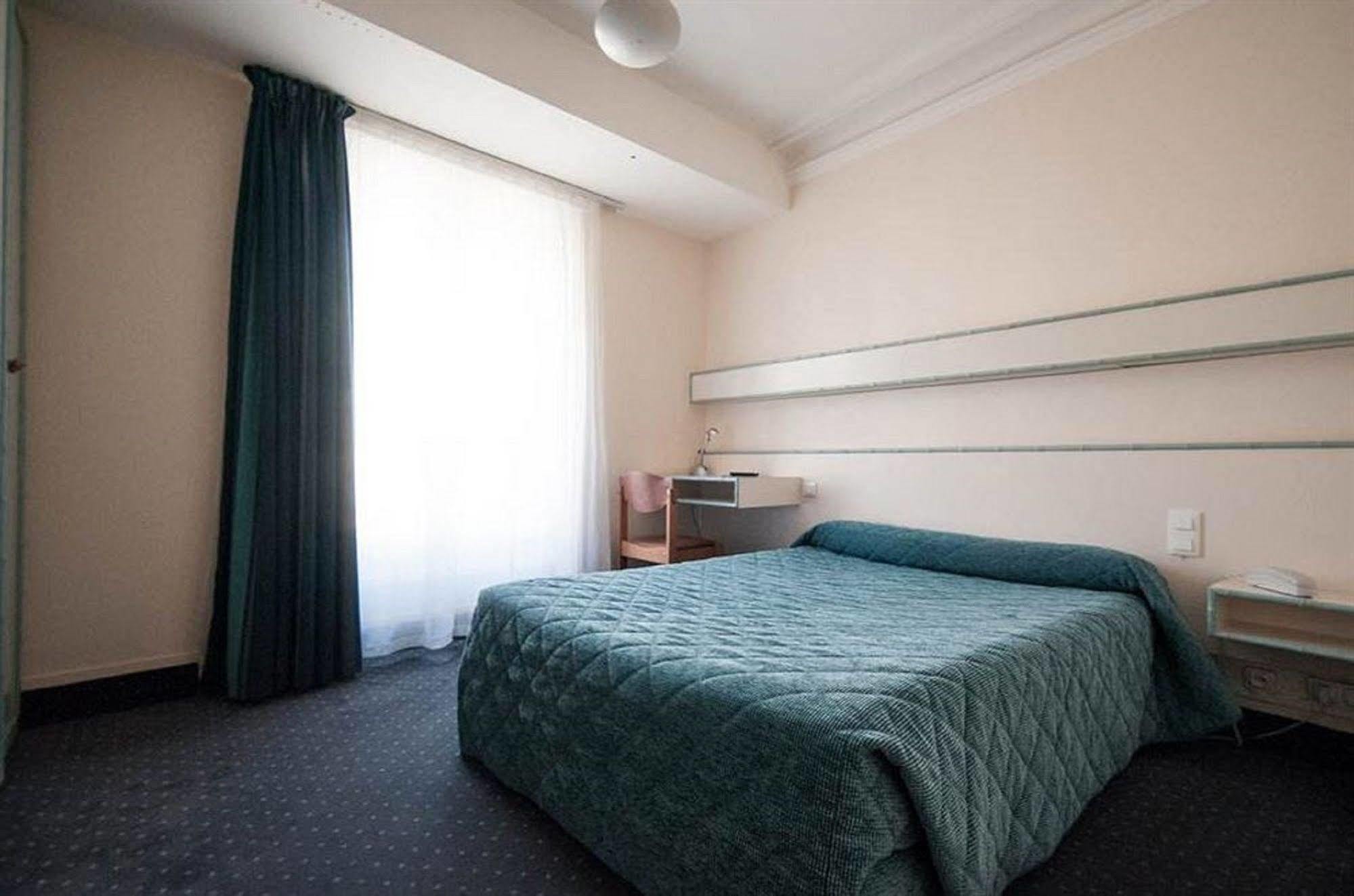 Hotel Ibis Styles Gare De Lyon Bastille 3*