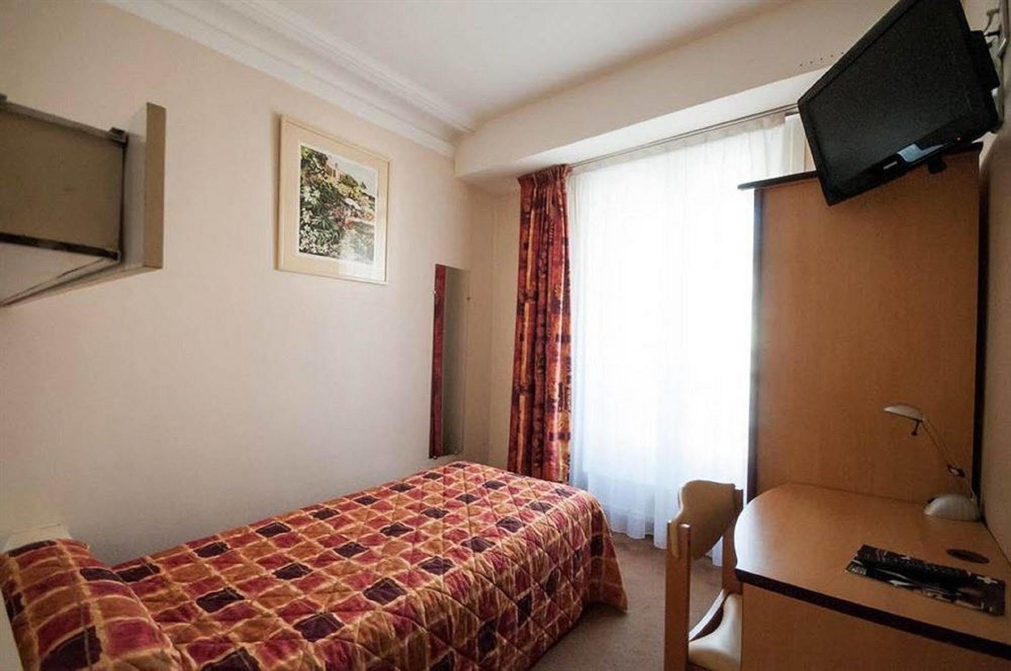 Ibis Styles Gare De Lyon Bastille 3* Parigi